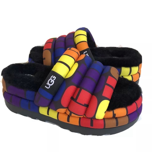 UGG MAXI PRIDE SLIDE RAINBOW LOGO SLIP ON PUFF SANDALS - Picture 1 of 3